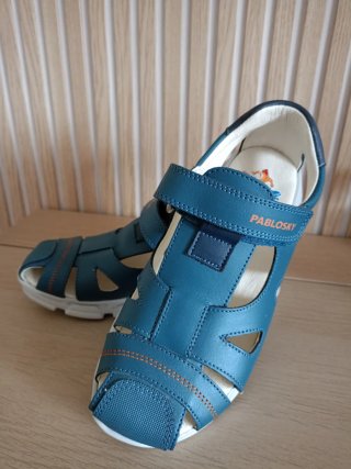 Sandalias Pablosky niño azul y naranja