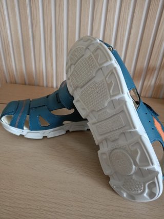 Sandalias Pablosky niño azul y naranja