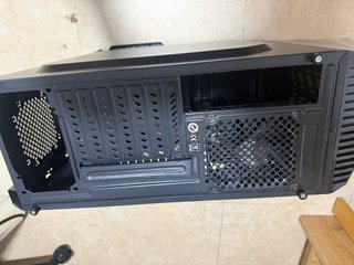Carcasa Ordenador Negra