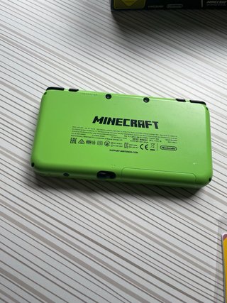 Nintendo 2DS XL Minecraft Creeper Edition