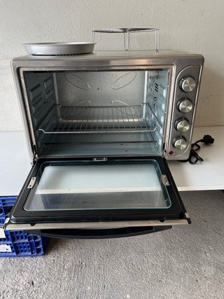 Horno eléctrico plateado