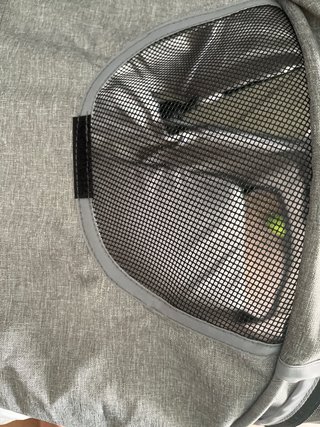 Cochecito para mascotas gris y negro