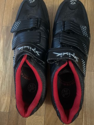 Zapatillas Ciclismo Spiuk Negras y Rojas