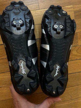 Zapatillas Ciclismo Spiuk Negras y Rojas
