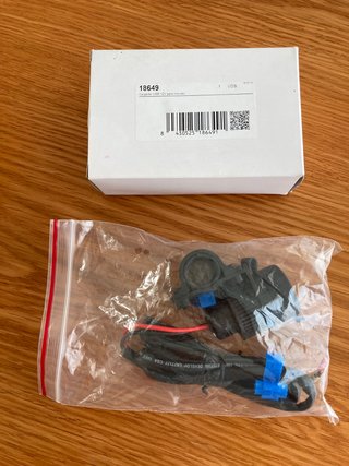 Cargador USB Doble 12V 18649 para Moto