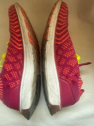 Deportivas Fila rosas y moradas