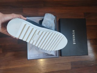 Zapatillas Numeris Negras y Blancas