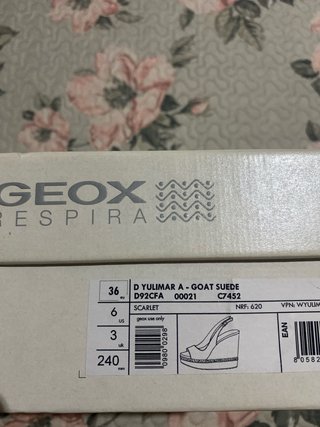 Geox Sandalias Rojas y Doradas
