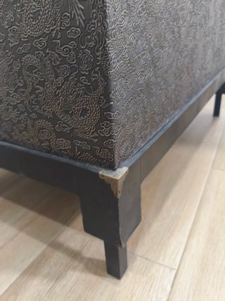 Baúl redecorado con olas azules estilo japones