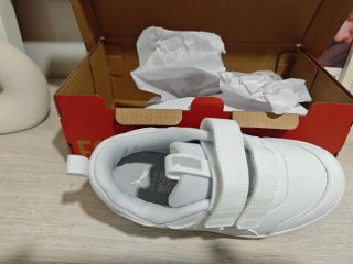 Zapatillas Puma Blancas Velcro Talla 31. Niño/as