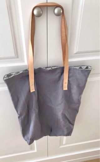 Bolso tote de tela gris