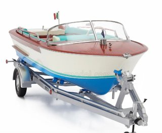 Chiedere la disponibilità Motoscafo.   Riva 1:18