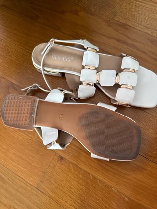 Sandalias Verano Tulipano Blancas y Doradas