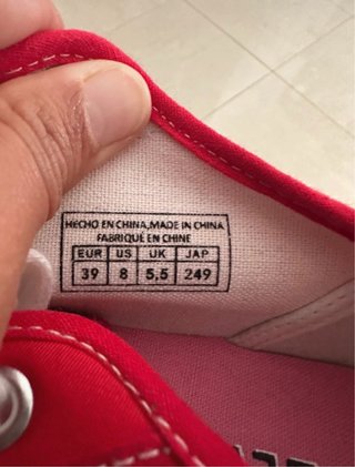 Zapatillas Coolway rojas y blancas