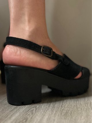 Sandalias negras plataforma piel ante