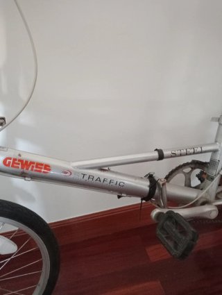 Bicicleta plegable lista para usar