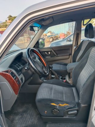 Mitsubishi Montero 2003