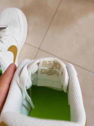 Nike Air Force 1 '07 Blanco Dorado Mujer