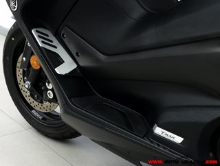 YAMAHA T-MAX 560 -APTA A2-