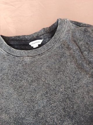 Camiseta gris efecto lavado