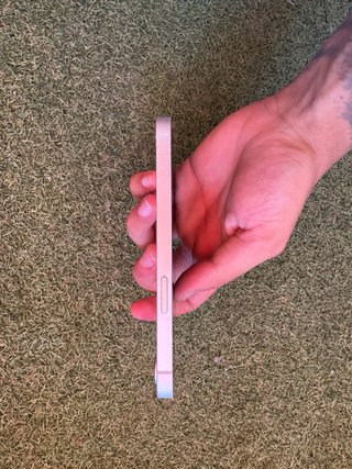 iPhone 16 E