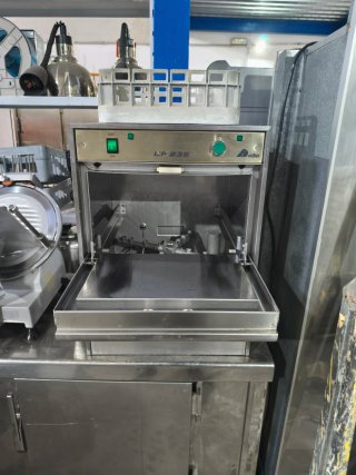 Lavavasos industrial como nuevo
