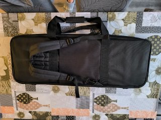 Yamaha MX49 con funda original