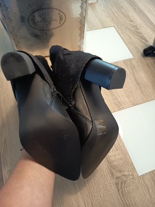 Botas tacón piel y tejido vaquero