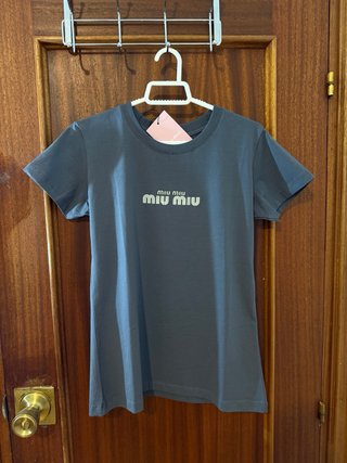 Camiseta UNDERGOLD Beige y muchas mas