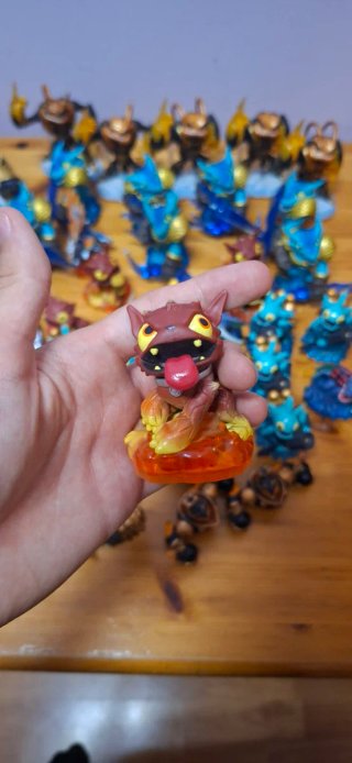 Lote +75 Skylanders