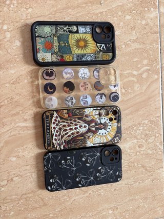 Funda móvil negra con cerezas iPhone 12 mini