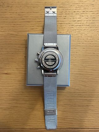 Reloj Bijou Brigitte plateado y blanco