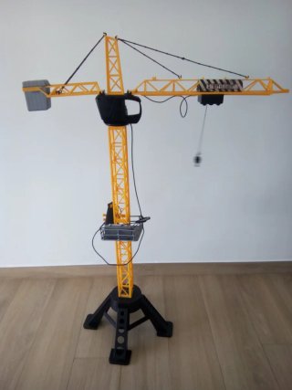Mega grúa eléctrica de juguete