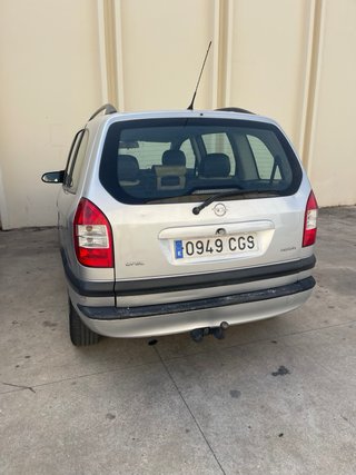 Opel Zafira 2003