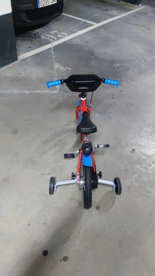 Bicicleta infantil 12 roja y azul