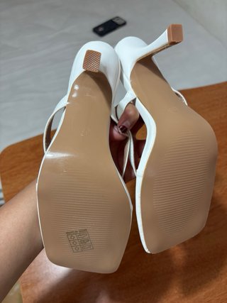 Tacones blancos fiesta