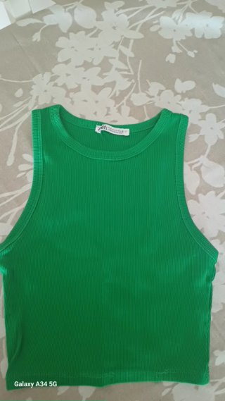 Top Zara verde Talla S