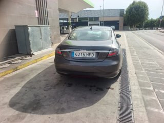Saab 9-5 2011 se vende o se cambia por furgoneta