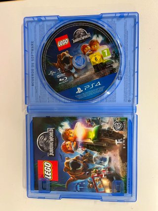 LEGO Jurassic World PS4