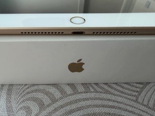 iPad Wi-Fi 32 GB Oro 5ª Gen