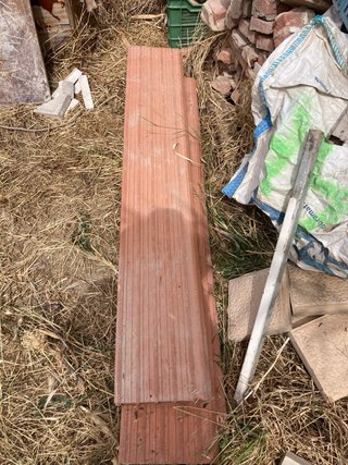 3 Ladrillos machihembrado 150x25