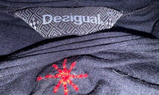 Camiseta Desigual manga corta negra