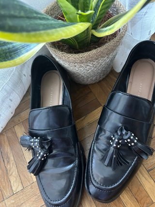 Mocasines Zara Negros con Tassel