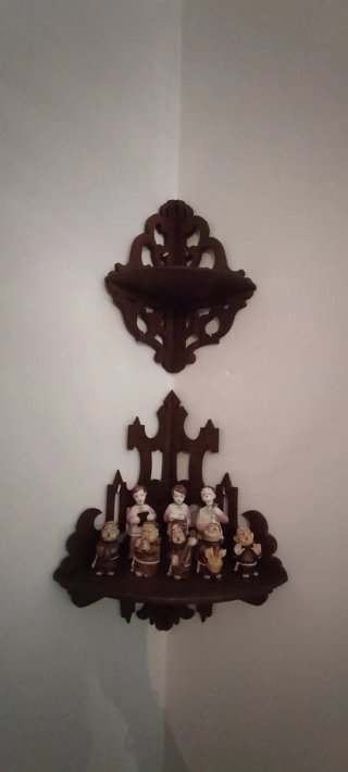 Rinconeras de madera antiguas