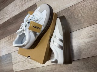 Zapatillas Andy-Z blancas y plata (Talla 38) -