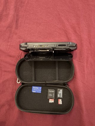 Sony PSP Street Nera + Custodia e Schede