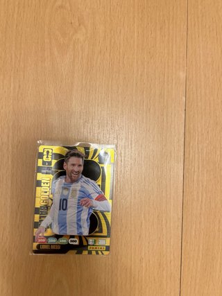 Cromo Lionel Messi Golden