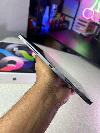 iPad Air 4