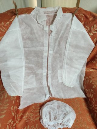 Regalo el disfraz d médico comprando cualquier....