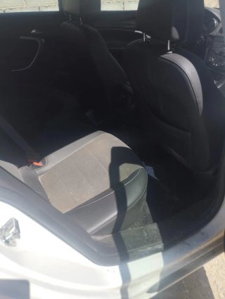 Opel Insignia 2011. Leer bien anuncio